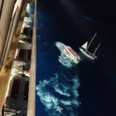 Dos malagueños de luna de miel en un crucero presencian el rescate de 60 inmigrantes en Grecia